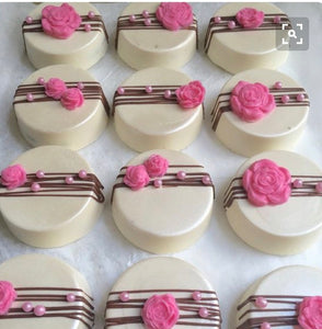 Elegant Dipped Oreos